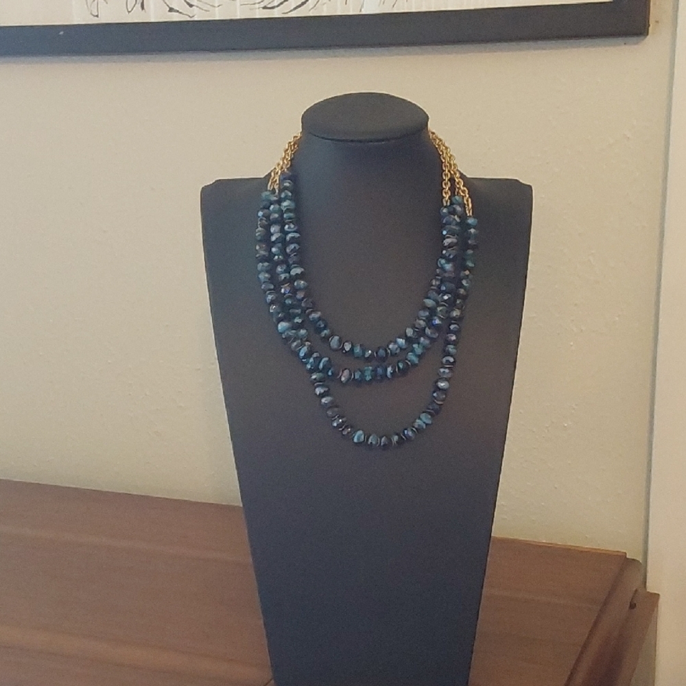 Elegant Blue Triple String Necklace